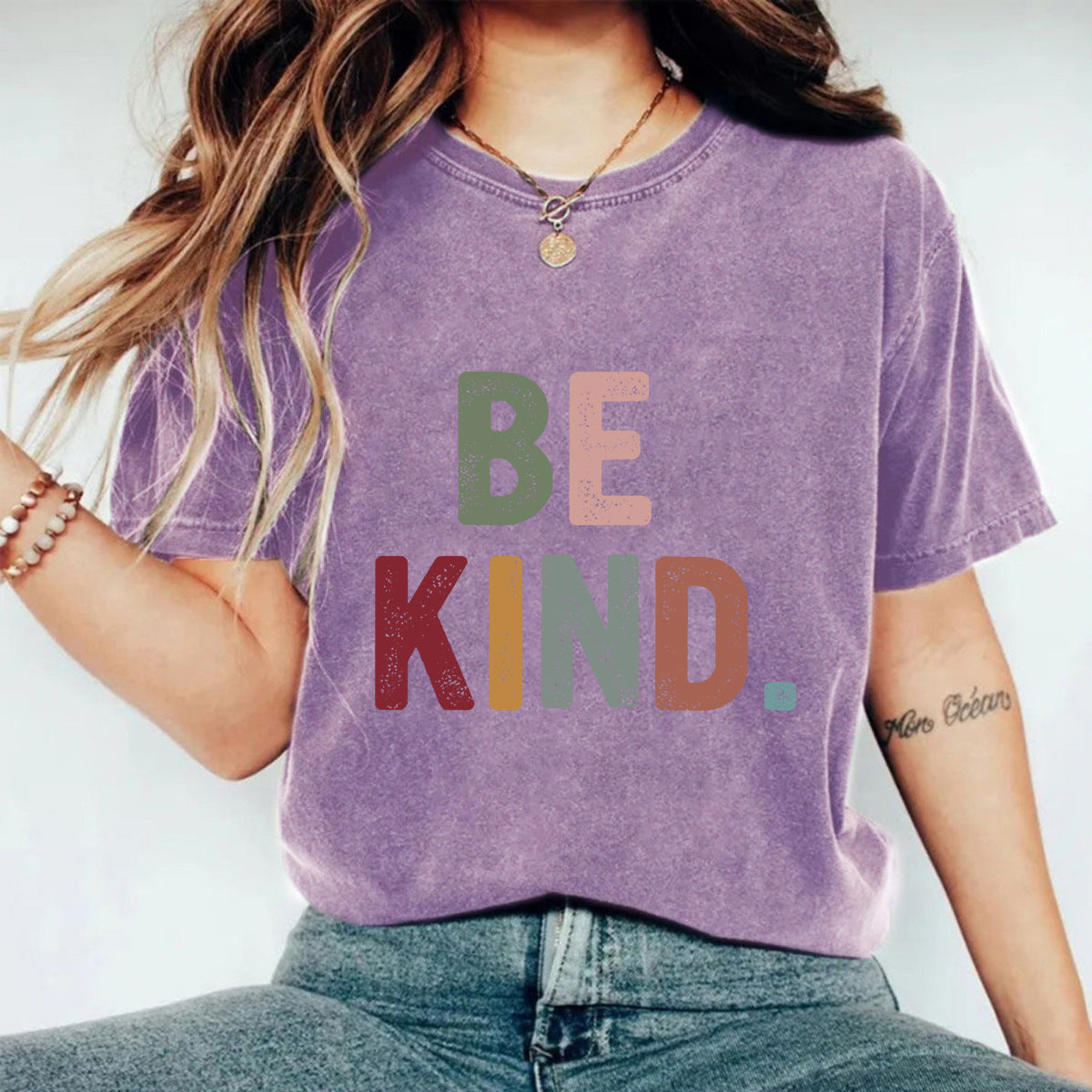 Make vintage T-shirts with printed designs