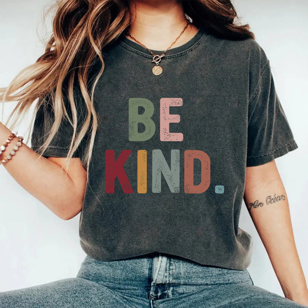 Make vintage T-shirts with printed designs